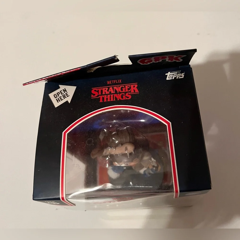 New Garbage Pail Kids & Stranger Things Mashup STYLIN' STEVE Figure 2022 Topps
